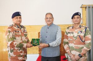 DG ITBP calls on Lt Governor of Ladakh.