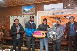 CEC Kargil Attends Laptop Distribution Ceremony for Meritorious Students of 10th and 12th class Under LAHDC Subsidy Scheme.