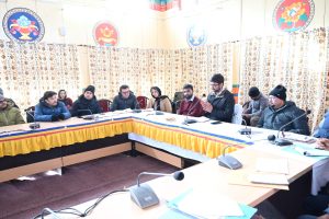 DC Kargil Chairs Review Meeting at Zanskar; Emphasizes Essential Services, Winter Preparedness and Community Support.