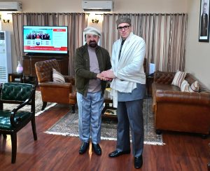 CEC Kargil Meets J&K Chief Minister in Jammu; Discusses Issues of Mutual Interest.