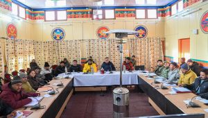 Chief Secretary Ashish Kundra Chairs Meeting in Zanskar; Emphasizes Convergence, Data-Driven Planning and Tourism Promotion.