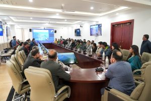 Chief Secretary Ashish Kundra reviews Tourism issues with stakeholders in Leh.
