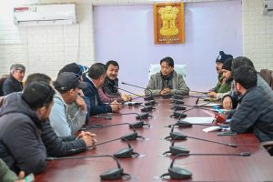 EC Kacho Feroz Meets Merchant Association Kargil; Discusses Market Regulation and Enforcement Measures.