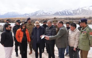L-G Vinai Kumar Saxena visits Sindhu Ghat to review preparations for upcoming Sindhu Mahakumbh Emphasises ensuring pleasant and memorable experience to visitors & pilgrims.