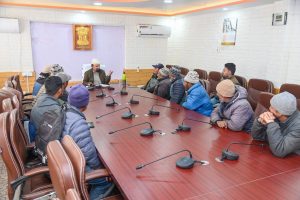Chumikchan Delegation Meets CEC Kargil, Seeks Early Compensation; Issues Addressed on the Spot.