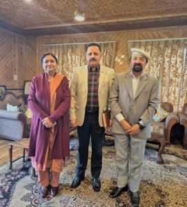 CEC Dr. Mohd Jaffer Akhoon Meets Vice Chancellor University of Kashmir and Director SKIMS.