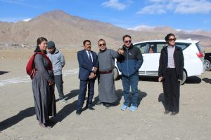 Vice Chancellor, UoL visits KVK Nyoma; reviews progress, promotes agricultural innovations.