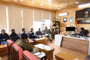 DC Kargil Reviews Decongestion, Beautification & Civic Management Plan; Directs Streamlining of Cables, Drainage and Traffic in Town.