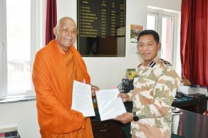 ITBP signs MoU with Mahabodhi International Meditation Centre, Leh for Counselling & Yoga Training for its personnel.