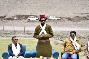 Nitish Rajora, IAS Assumes Charge as Deputy Commissioner, Changthang; Abbas Jaffari, JKPS Joins as Superintendent of Police.