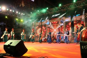 Ninth Evening of Cultural Celebrations at Leh Main Market Enthrals Audiences.