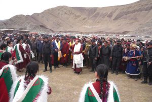 L-G Vinai Kumar Saxena celebrates creation of Changthang district with people at Nyoma.