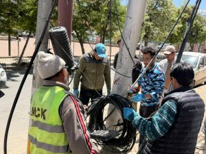 DC Drass visits Yulboo to inspect JJM water supply scheme, Interacts with villagers.