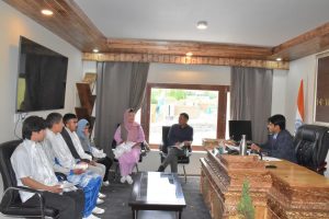 DC Nubra Holds Interaction with District Toppers of Recent CBSE Examination at DC Office Diskit.