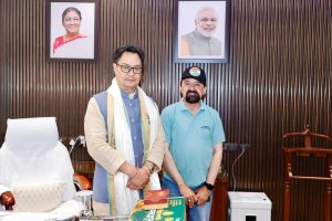 CEC Dr. Mohd Jaffer Akhoon Meets Union Minister Shri Kiran Rijiju, Discusses Minority Schemes, Tourism Boost and Central Benefits for Kargil Region.