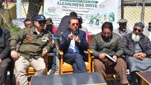 DC Drass leads ‘Clean Humas, Green Humas’ Cleanliness Drive in Rambipura Market and Surrounding localities.