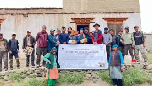 WWF-India Distributes Solar Flashlights to Doxa Families to Strengthen Human–Brown Bear Coexistence in Zanskar.