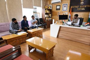 DC Kargil Reviews PM Poshan Scheme, Stresses Measures to Combat Iron Deficiency Among School Children.