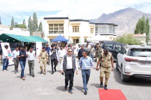 Chief Secretary reviews Development, Financial Inclusion and Community-Led Initiatives Across Nubra District.