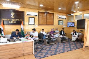 DC Kargil Chairs District-Level Meeting on Disaster Preparedness and NDRF Norms.