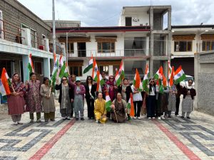 Tiranga Rally by Handicrafts and Handloom Fraternity Marks Spirit of Patriotism in Leh.