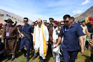 L-G VK Saxena inaugurates 11th Ladakh Zanskar Festival.