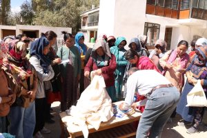 Five-Day Dyeing and Embroidery Training by NIFT Srinagar Commences in Leh.