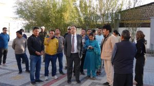 Chief Secretary Ashish Kundra Reviews Pashmina Dehairing Plant in Leh.