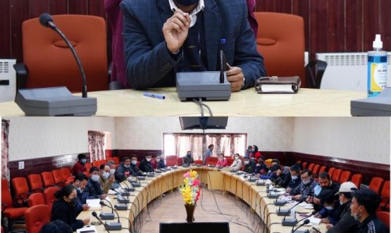 DC, Leh reviews ongoing work under JJM in Leh district