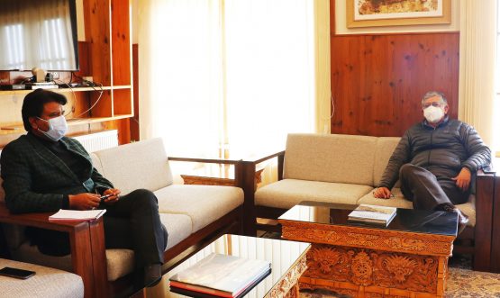 Chairman LAHDC Kargil meets Advisor Ladakh to discuss various issues