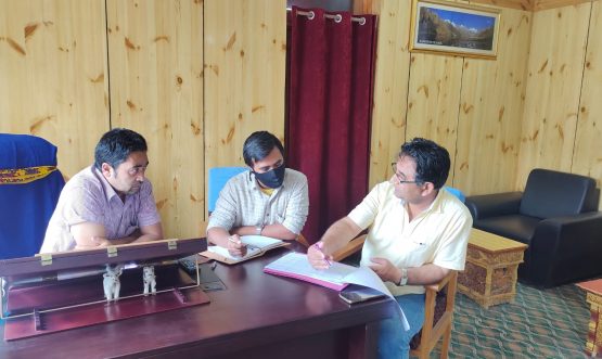 EC Mohsin Ali takes stock of status of on-going developmental works in Shakar Chiktan, Shargole (2)