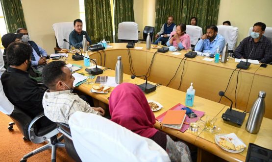 Secretary Mehboob Ali Khan chairs meeting to review arrangements for Zanskar Festival, Iconic Week celebrations and Rozgar Mela (2)