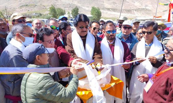 CEC Feroz Khan inaugurates 2 day Ladakh Zanskar Festival (3)