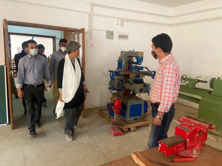 Secretary Padma Angmo visits ITI, Polytechnic, anganwadi centres in Kargil (2)