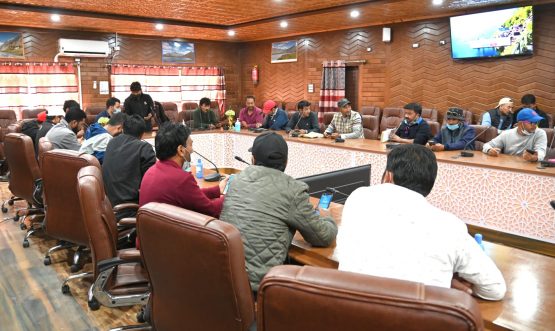 Training program on Garuda mobile app for BLOs concludes at Kargil (2)