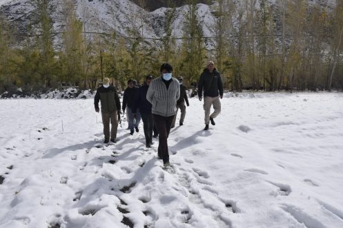 CEC Khan visits damaged 66KV electric tower at Ashina Trespone (1)