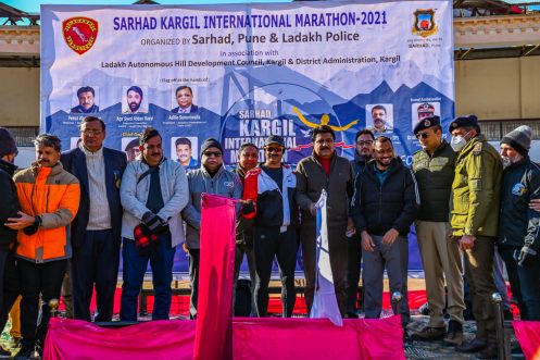 CEC Feroz Khan flags off Sarhad Kargil International Marathon 2021 (4)