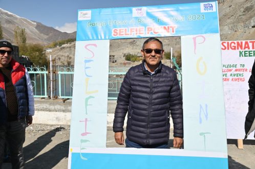 ADC Kargil launches signature campaign, selfie point (4)