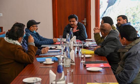 CEC Feroz Khan chairs RKS meeting of District Hospital Kargil (1)