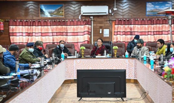 Member NCM chairs meeting in Kargil, calls for execution of minority welfare schemes (2)