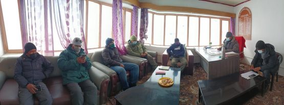 SDM chairs meeting, constitutes committee to monitor vehicular movement on Zanskar-Kargil highway (1)
