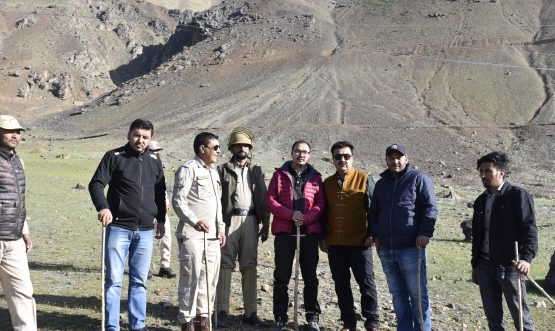 District Administration Kargil conducts demolition drive at Drass (7)