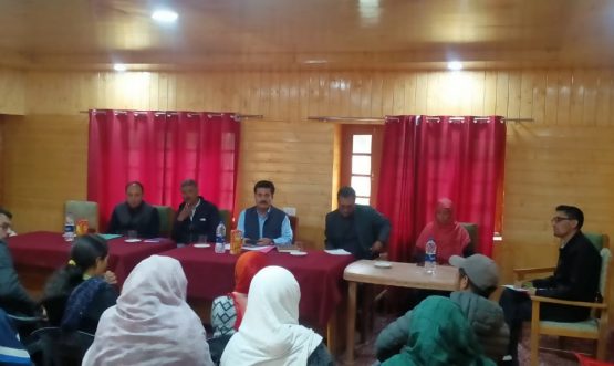 SDM Shakar Chiktan chairs review meeting on JJM (2)