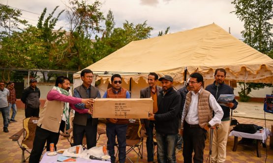 Tourism Department Kargil distributes tentage camping equipment to beneficiaries (4)