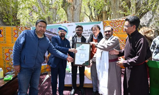 CEC attends post-World Heritage Day celebration at Khankah Goma Kargil.