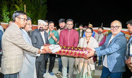 Kargil Honors Outgoing DC Srikant Balasaheb Suse with Farewell Ceremony