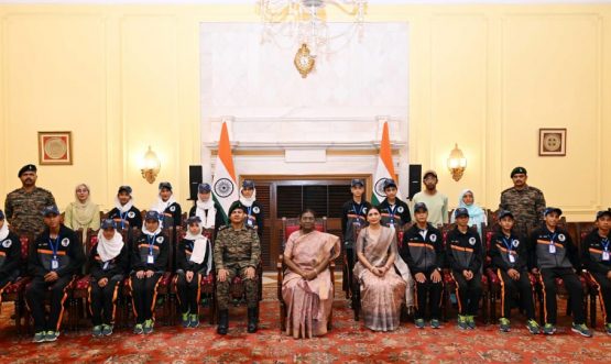 A Momentous Encounter: Students from Drass Meet the Hon’ble President of India.