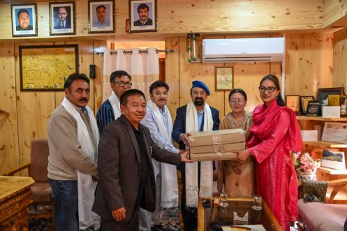 Mahabodhi Karuna Charitable Hospital dedicate 823 spectacle glasses to CEC Kargil for school children of Kargil.