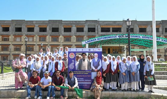 EC Agha Mujtaba flags-off a group of girls for geological tour.