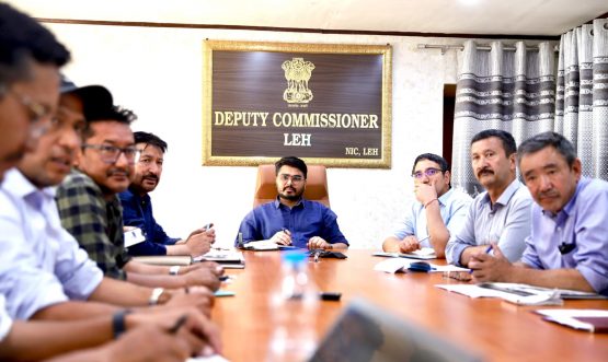DC Leh Reviews Jal Jeevan Mission Progress, Emphasizes on Water Quality and Timely Completion of Projects.